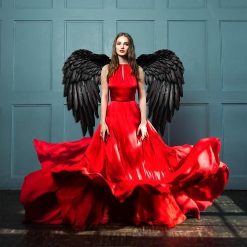 Kişiselleştirilebilir Işıklı Epoksi Cam Tablo Lucifer Siyah Melek Kanadı 70 cm