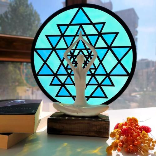 Epoksili Işıklı Kişiselleştirilebilir Sri Yanta Yoga Yapan Kadın Gece Lambası Dekoratif Obje