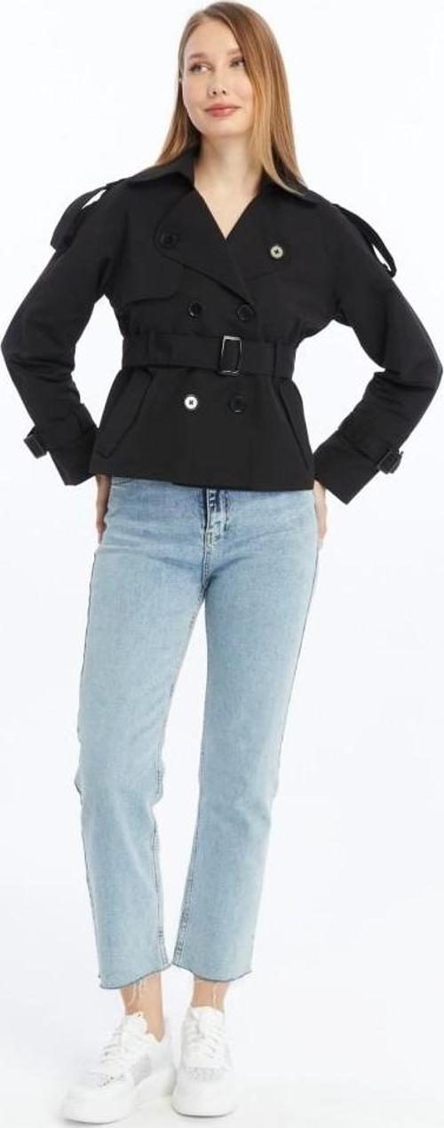 Düğme Detaylı Kısa Kadın Trençkot