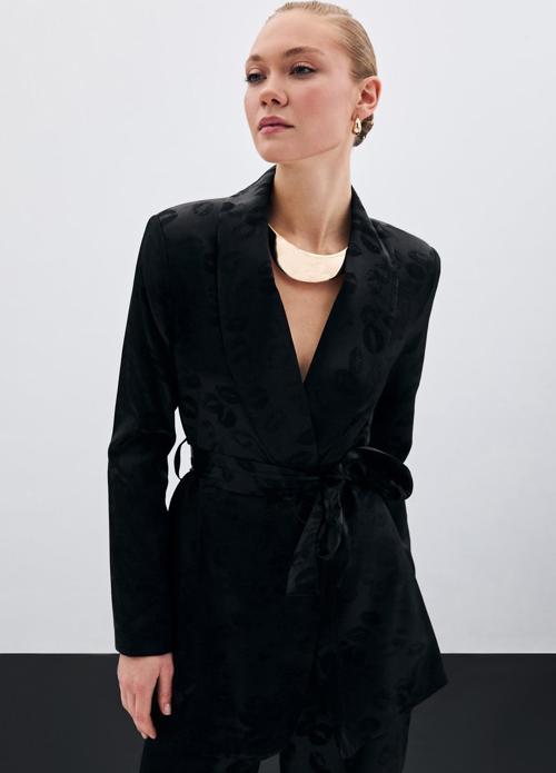 Şal Yaka Kuşaklı Ceket - Siyah