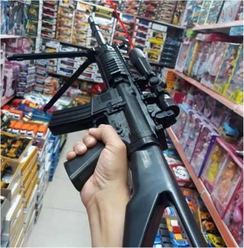 Lazerli Mermi Atan Tüfek 82Cm Dipçikli Silah Şarjörlü