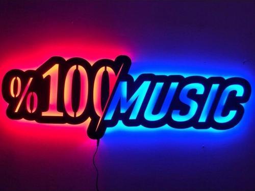 %100 Music Ahşap Duvar Dekoru