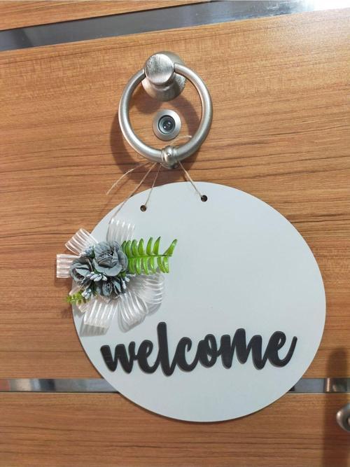 Welcome Çiçekli Ahşap Kapı Süsü