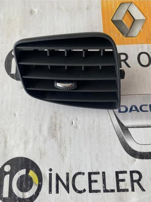 687616094R Fluence Sol Havalandırma Iç Izgara Dıfızor
