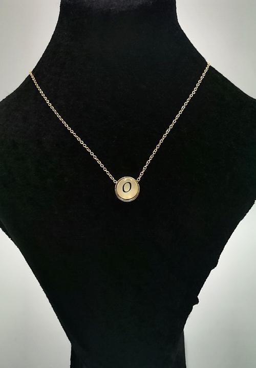 Gold Renk Küçük Boy Kararmaz ''U'' Harfli Kolye
