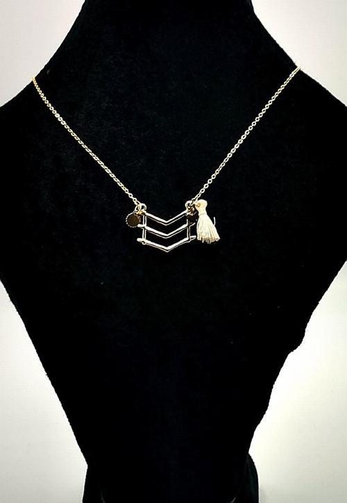 Gold Renk Zincir Figürlü Kararmaz Özel Tasarım Kolye