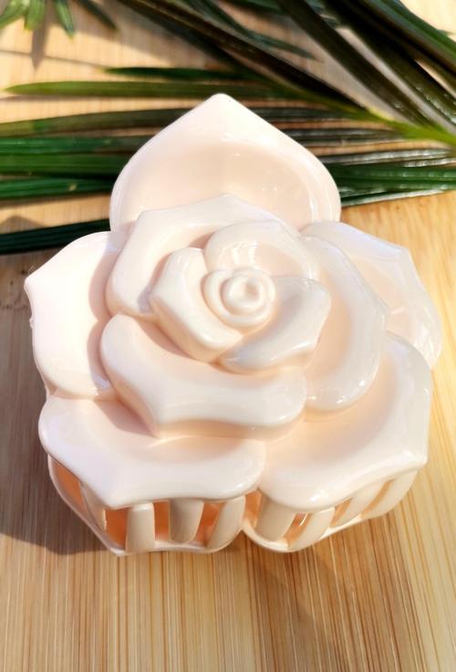 Lüks Figürlü Kıstırma Toka