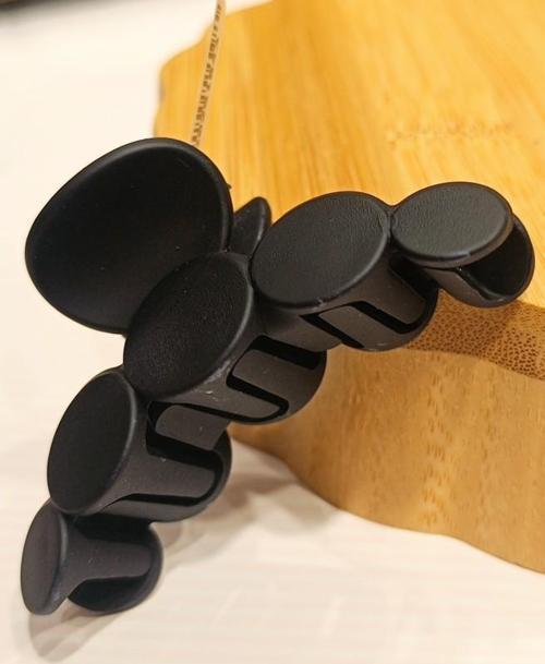 Sert  Plastik6cm  Lüks Siyah Mandal Toka
