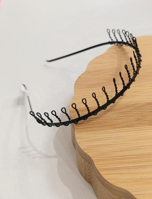 Sporcu Modern Figürlü  Metal Taç