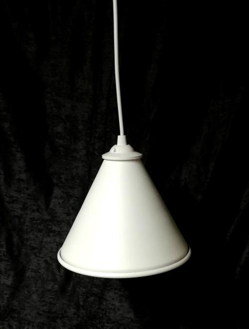 Huni Beyaz Metal Avize Genişlik: 19 Cm Koridor Mutfak İçin İdeal