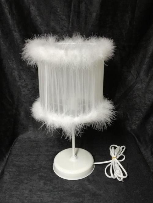 Beyaz Tüylü Çocuk Odası Yatak Odası Abajuru