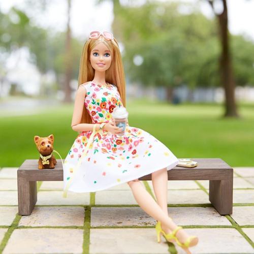 Look DVP55 - The Look Doll Flower Dress Collector Doll