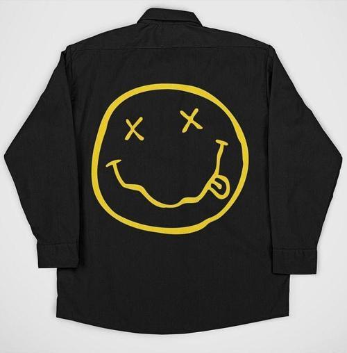 Nirvana Müzik Grubu Baskılı Unisex Gülen Surat Cepli Gömlek