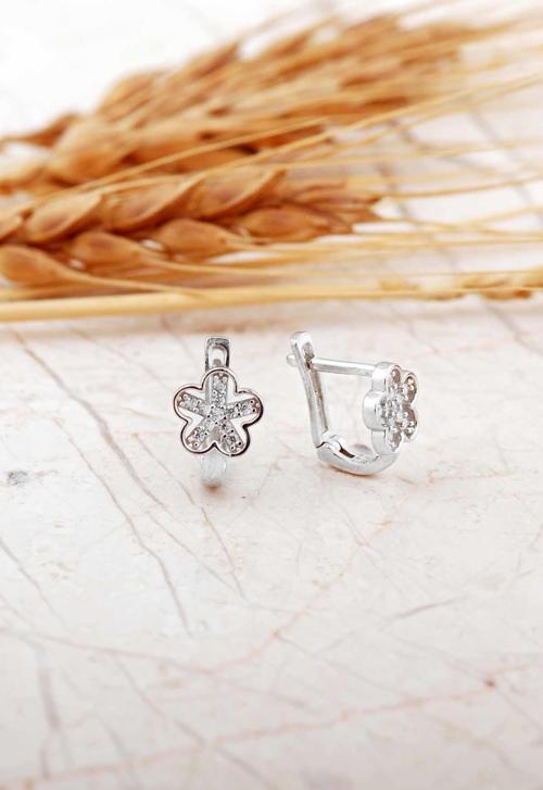 Taşlı Çiçek Rodyumlu Gümüş Çocuk Küpe 7293