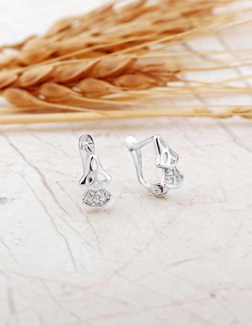 Tasarım Rodyumlu Gümüş Küpe 7301