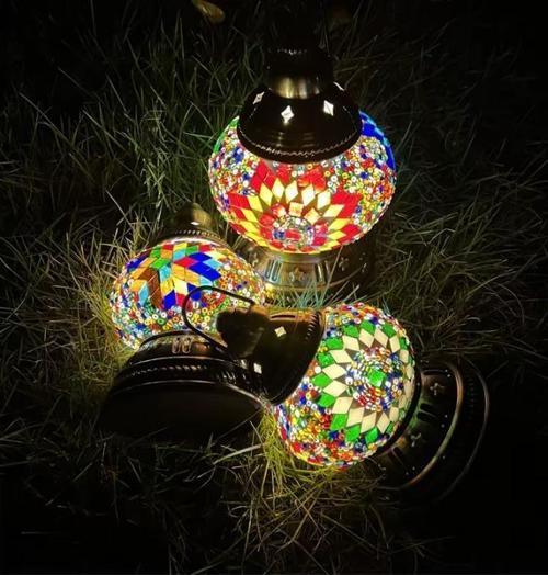 Mozaik Temalı Şarj Edilebilir Led Masa Lambası 20 cm (1 Adet)