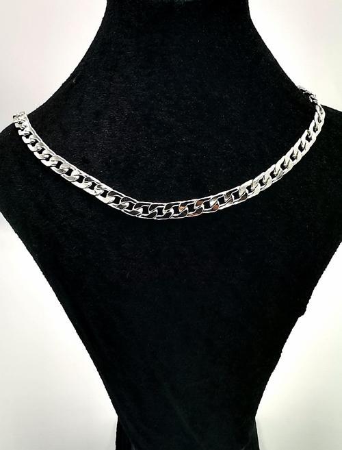 Gümüş Renk Zincirli Figürlü Karamaz Lüks Kolye