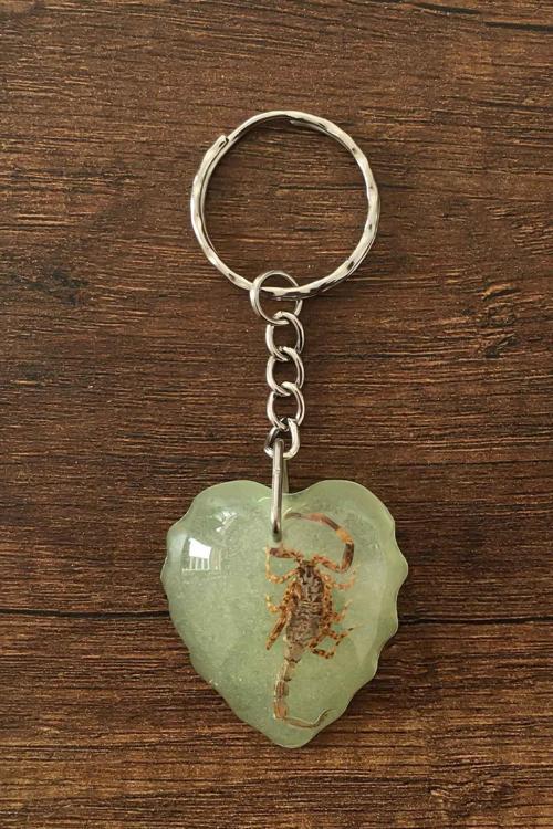 Yeşil Renk Akrep Fosilli Anahtarlık