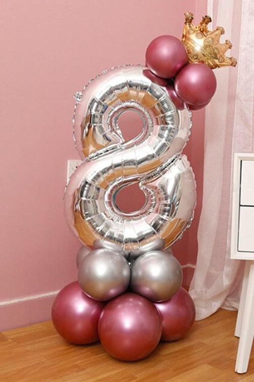 8 Yaş Krom Pembe-Gümüş Renkler Altın Taçlı Balon Seti