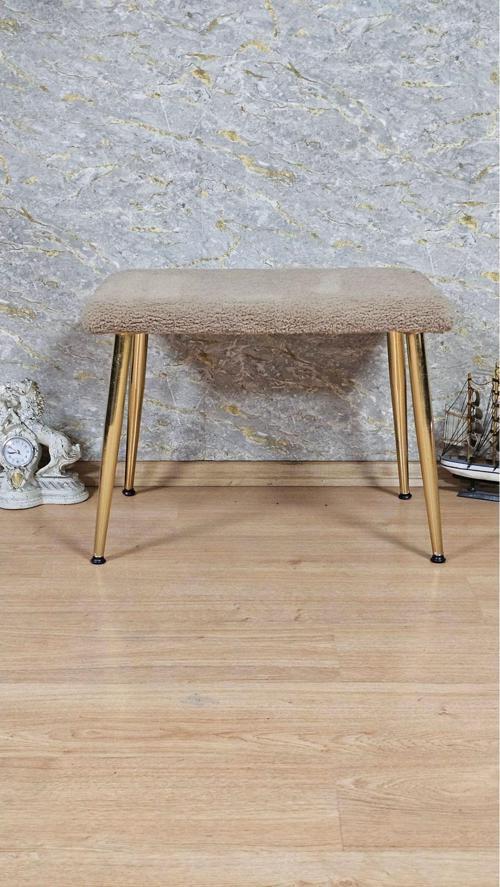 Tedy Kumaşlı 60 cm x 38 cm Gold Sivriltme Ayaklı Oturak KAPİÇİNO Renk Tek Ebat Beden