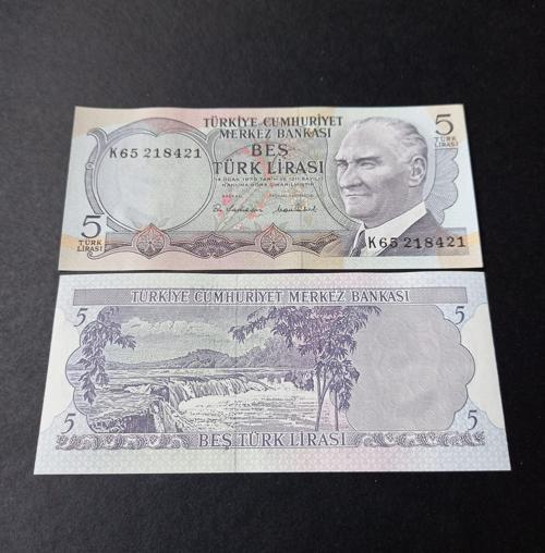 Escoines Koleksiyon 3996367e227110b08a 6.Emisyon 5türk lirası K65 serisi ÇİL eski para Deste içinden