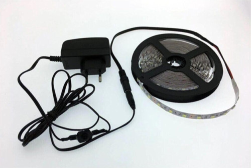 3 Çipli Beyaz Şerit Led 5 Mt + 12V Adaptör Tak Çalıştır