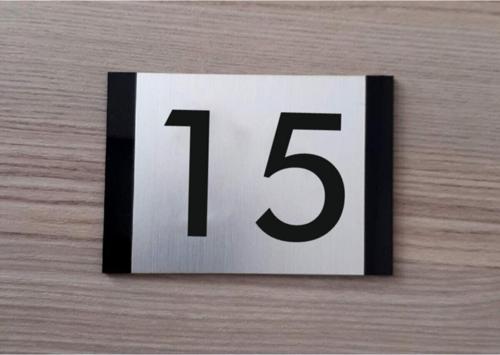 Dekoratif Apartman Kapı Numarası Pleksi-15