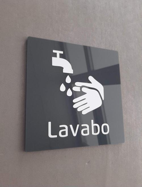 Lavabo Yönlendirme Levhası