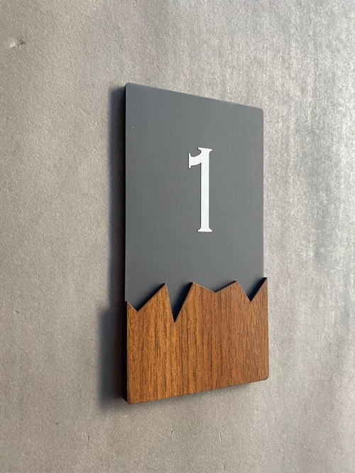 Wooden Serisi Dikey Kapı Numarası