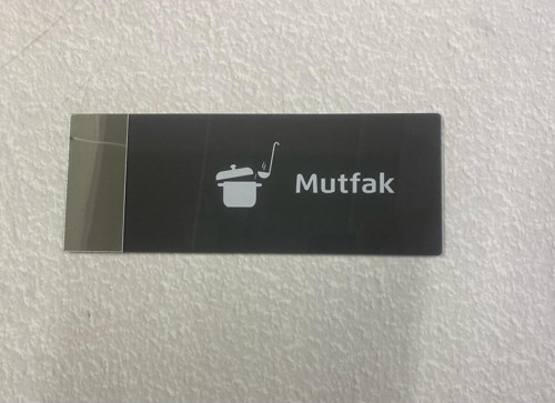 Aynalı Klasik Seri Mutfak Kapı Isimliği