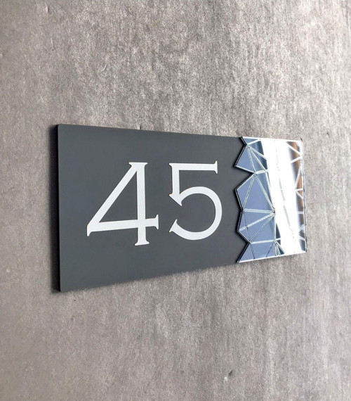 Füme Aynalı Antrasit Kapı Numarası - 45