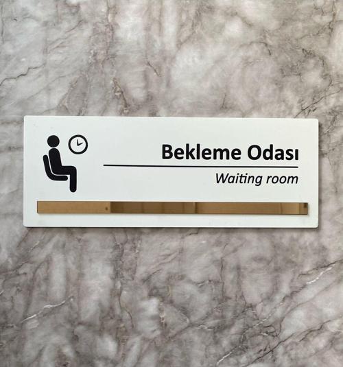 Bronz Aynalı Beyaz Seri Bekleme Salonu Yönlendirme Levhası