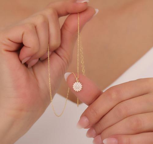 925 Ayar Gümüş Taşlı Papatya Kolye