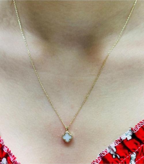 14 Ayar Beyaz Yonca Kolye Ucu Ve Zinciri