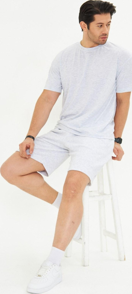 Erkek Pamuklu Basic Oversize Bisiklet Yaka Kısa Kollu Tişört