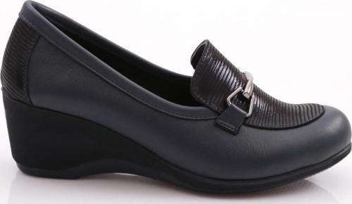 2352 Kadin Metal Aksesuarli Comfort Ayakkabi