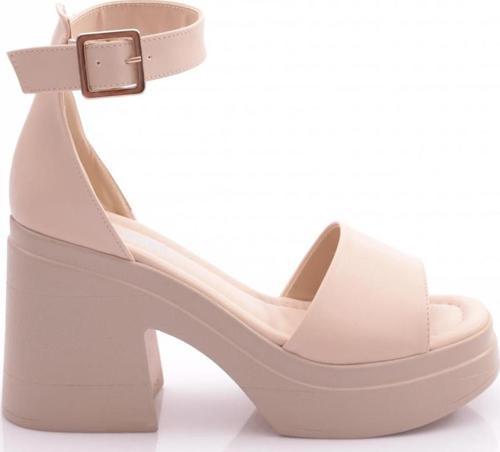 1623-22Y Kadin Tek Bantli Kalin Taban Topuklu Ayakkabi
