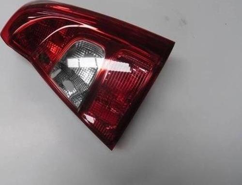 Dacıa Logan- 09/12; Stop Lambası Sağ Kırmızı/Beyaz (Mars) (Oem No: 8200744759)