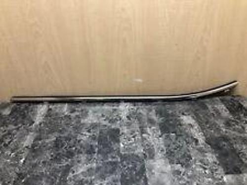 Cam Sıyırıcı Elantra 14-16 Arka Kapı Dış Sağ (Krom) (Oem No: 83220-3X510)
