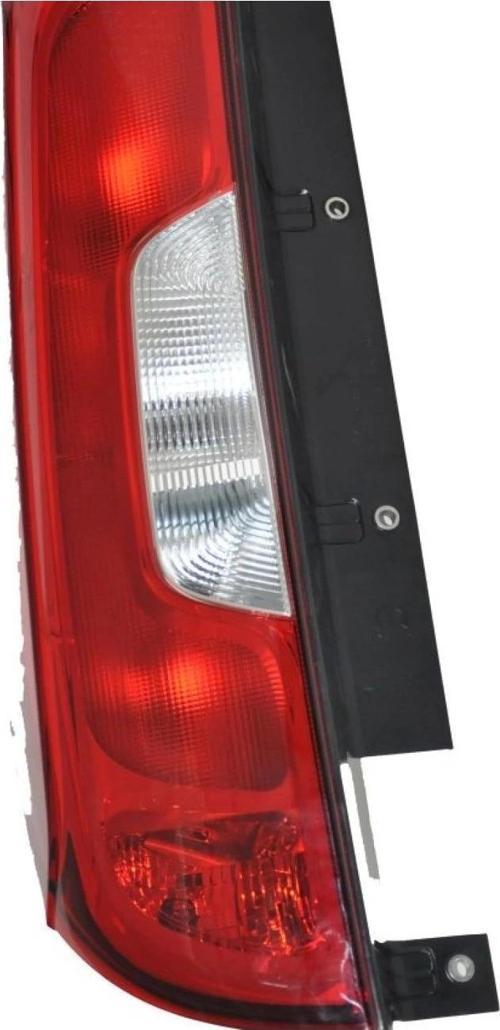 Stop Lambası Doblo 15Sonrası Duysuz (Tek Kapı) Sol (Oem No: 52044718)