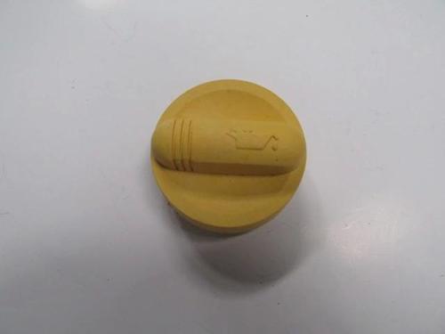 Dacıa Sandero- 13/20; Motor Yağ Kapağı Sarı (0.9/1.6 Benzinli) (Sarı) (Oem No: 8200800258)