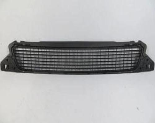 Dacıa Duster- 10/13; Ön Tampon Panjuru Siyah (Lm) (Oem No: 622540008R)