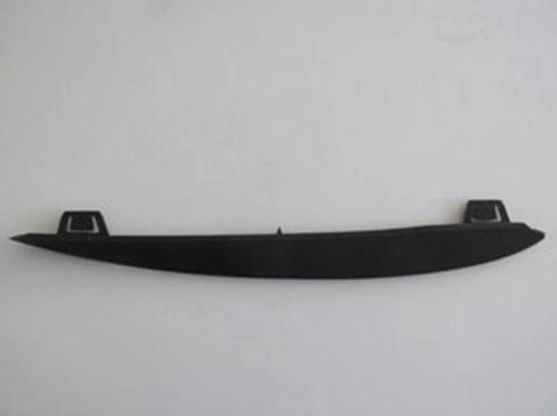 2010-2013 Bmw 5 Serı F10- Ön Tampon Panjuru Üst Çıtası Sağ Siyah (Tw) (Adet) (Oem No:51117231860)