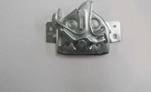 1998-2002 Suzuki Grand Vitara Kaput Kilidi (Hushan) (Adet) (Oem No:8211061A00)