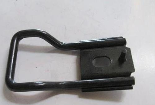 Dacıa Logan- 04/08; Bagaj Kapak Kilit Karşılığı Üst Sağ/Sol Aynı (Adet) (Çift Kapı) (Oem No: 8200347