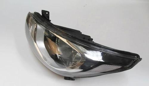 Hyundaı Accent- Blue- 11/14; Far Lambası Sol Manuel/Beyaz Reflektörlü Ledsiz (H4) (5Pin) (Casp) (Oem