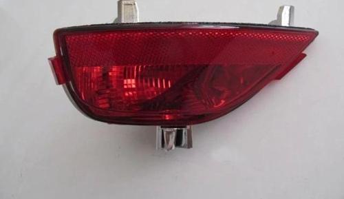 Dacıa Sandero- 16/19; Arka Tampon Reflektörü Sol Kırmızı (Pleksan) (Oem No: 265854470R)