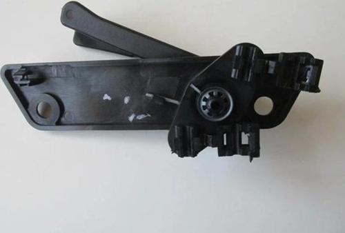 Fıat Doblo- 06/10; Arka Bagaj Kapağı İç Açma Kolu Sağ Siyah (Oem No: 735291867)