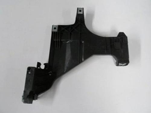 2013-2015 Audi A4 Far Alt Bağlantı Braketi Sol (Far Alt Taşıyıcı) Plastik (Bfn) (Adet) (Oem No:8T094