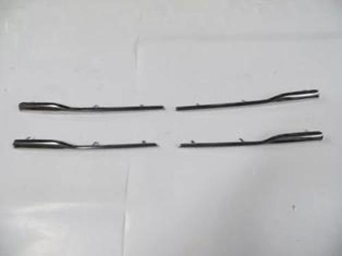 Dacıa Sandero- 13/16; Ön Panjur Nikelaj Çıtası 4 Parça (Set) (Tyg) (Oem No: 620724784R)